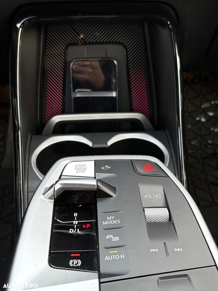 BMW X1 sDrive18d AT - 38