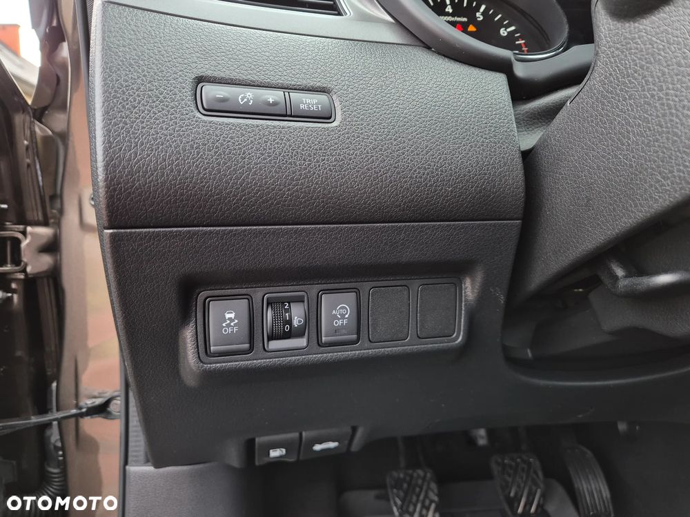 Nissan Pulsar 1.2 DIG-T Tekna - 17