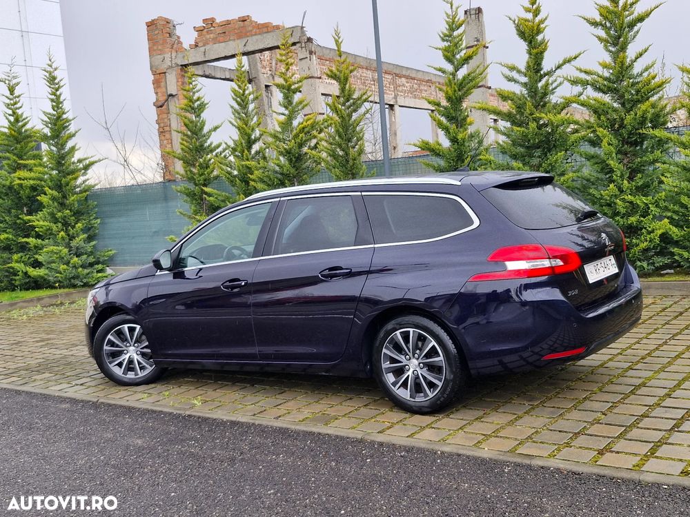 Peugeot 308 1.2 L PureTech Turbo Allure - 3