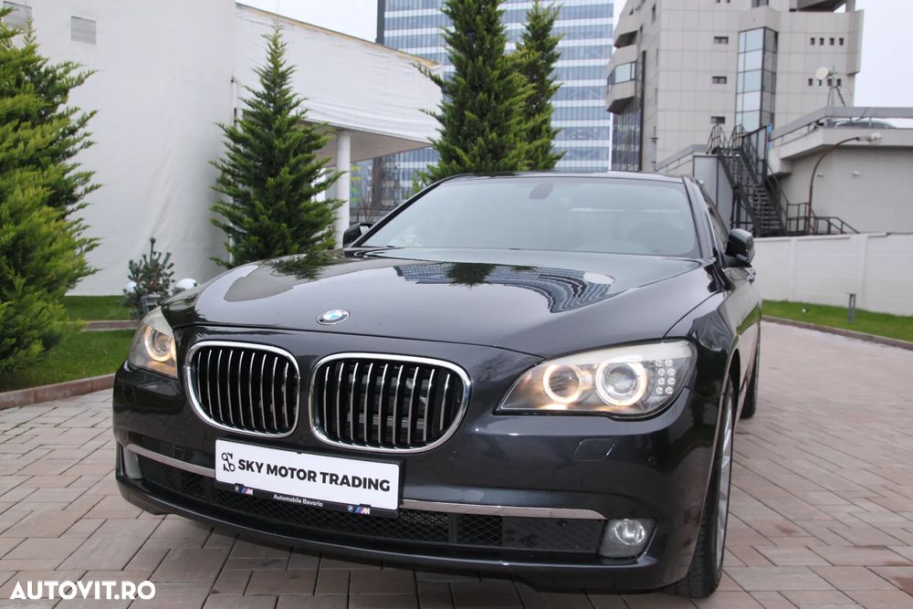 BMW Seria 7 750Li Aut. - 40