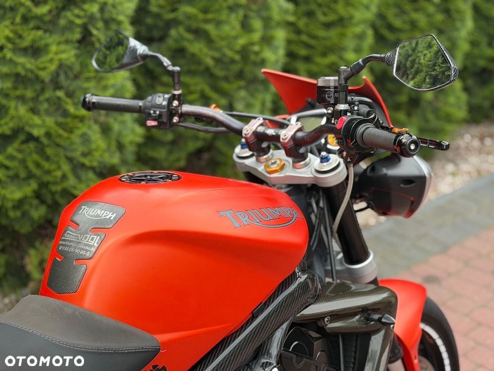 Triumph Street Triple - 14
