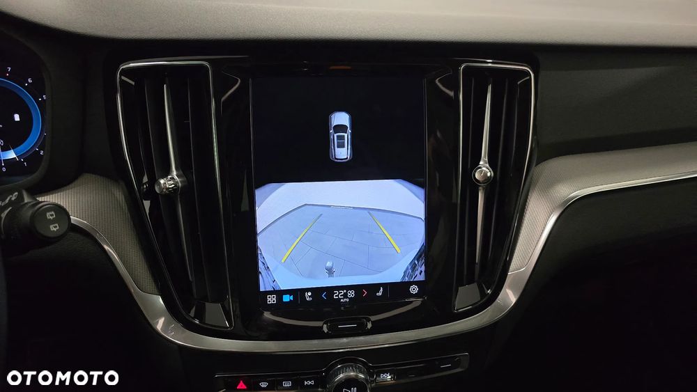 Volvo V60 B4 B DKG Plus Dark - 31