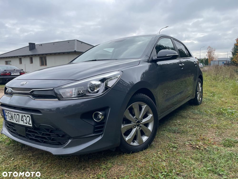 Kia Rio - 1
