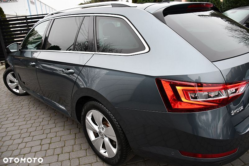 Skoda Superb 1.6 TDI Style Greenline - 33