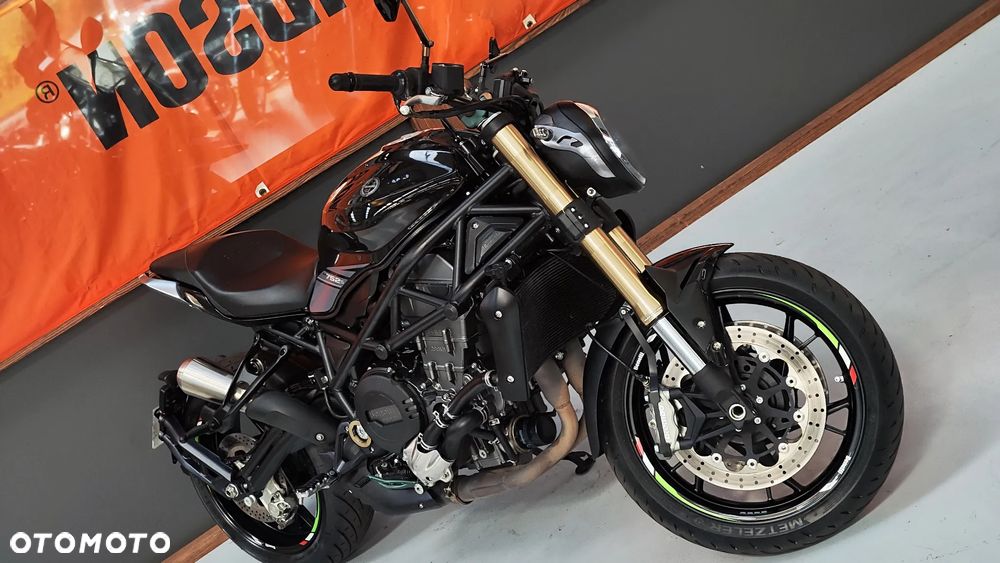 Benelli 752 S - 5