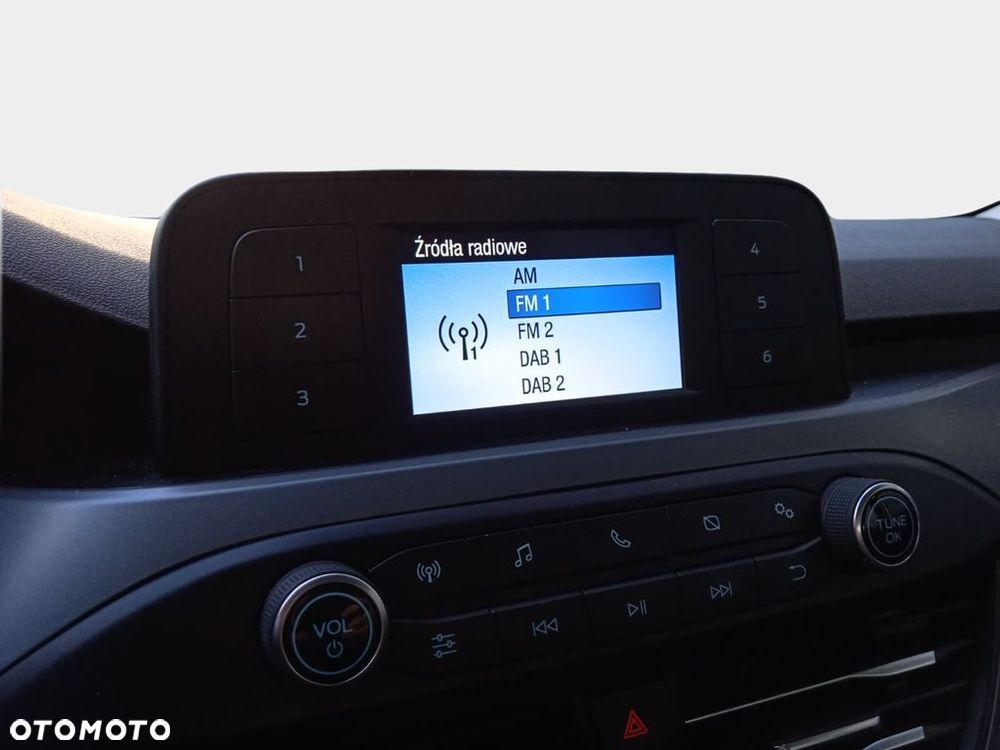 Ford Focus 1.0 EcoBoost Trend - 21