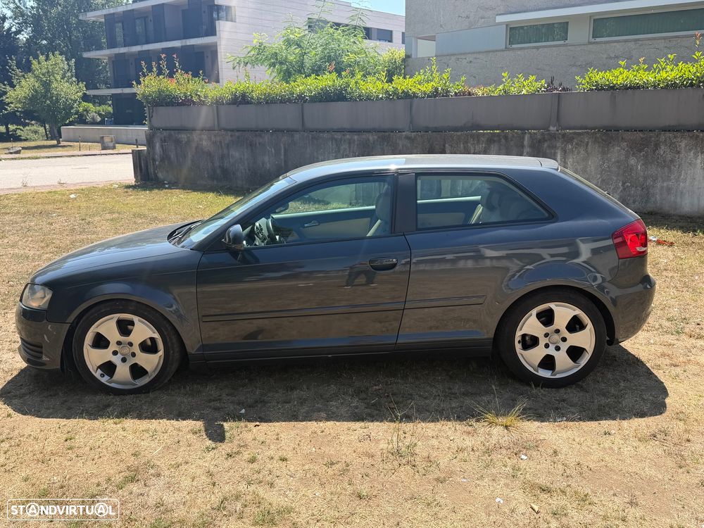 Audi A3 1.6 TDI DPF Attraction - 10