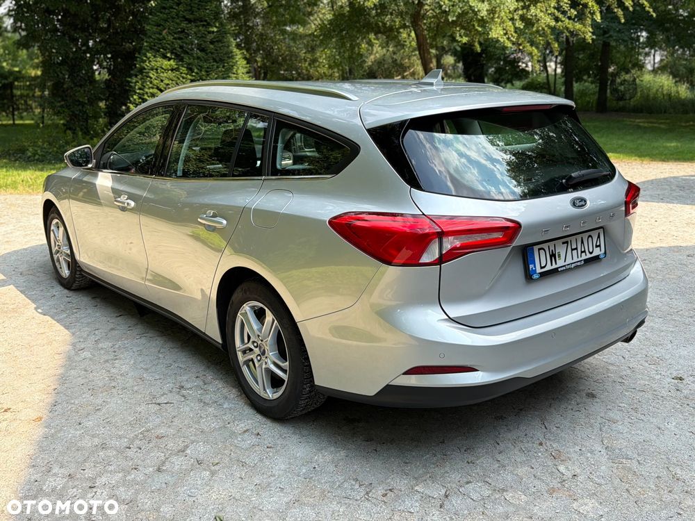 Ford Focus 1.0 EcoBoost Trend Edition - 8