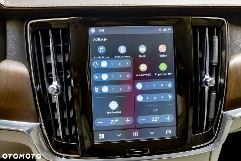 Volvo S90 T8 AWD Plug-In Hybrid Plus Bright - 23