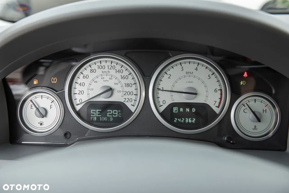 Chrysler Town & Country 4.0 Limited - 26