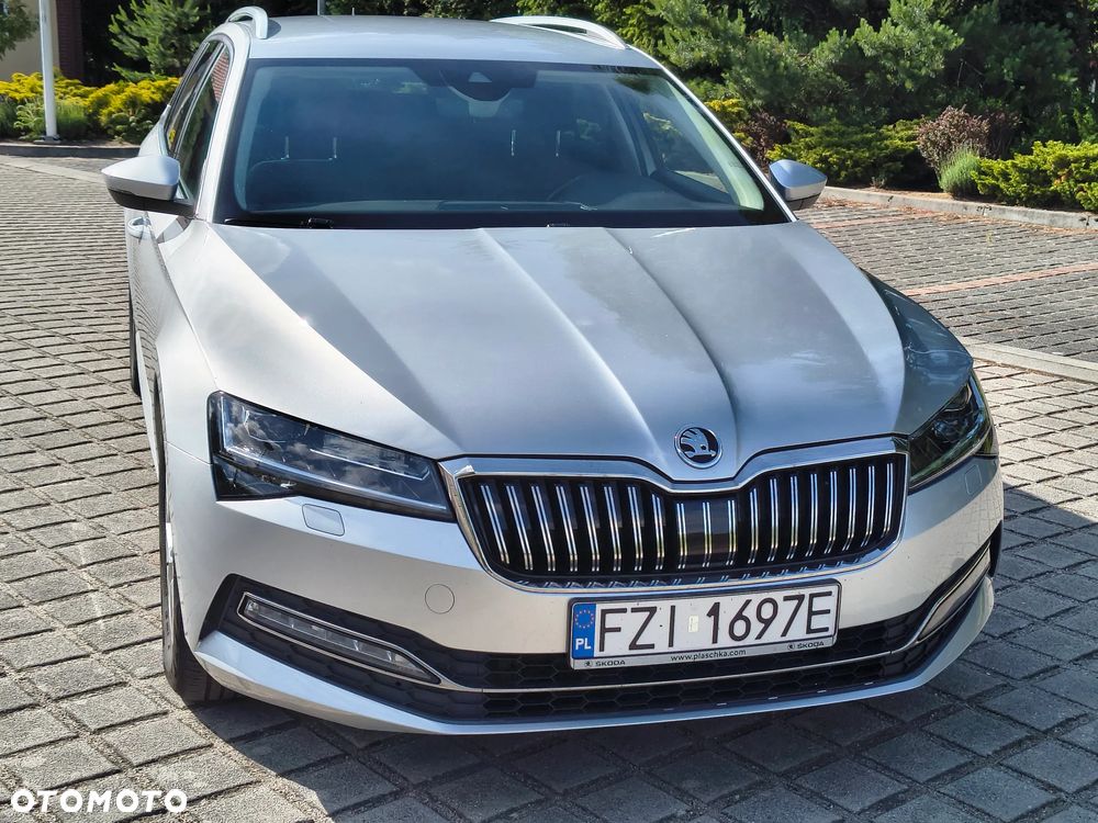 Skoda Superb 2.0 TDI DSG Premium Edition - 1