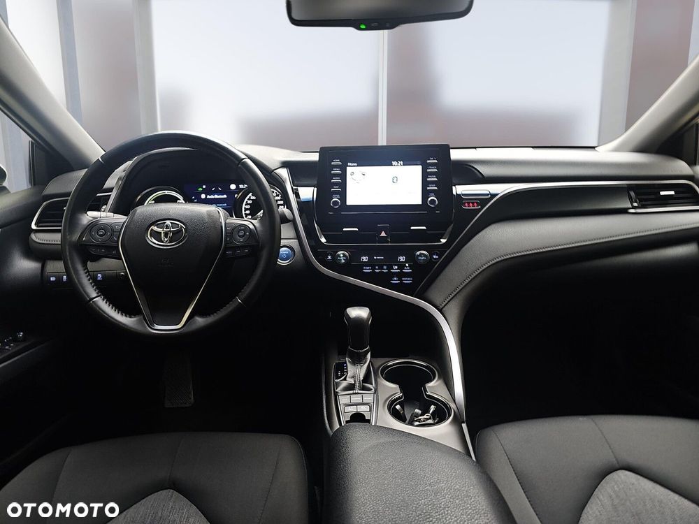 Toyota Camry 2.5 Hybrid Comfort CVT - 8