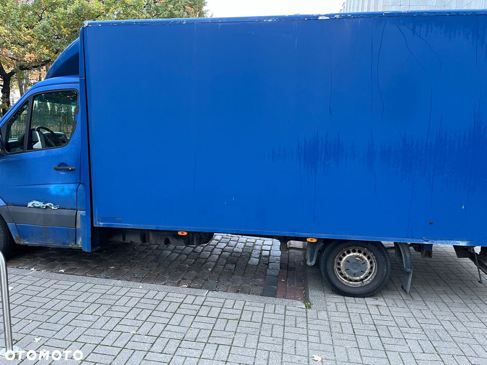 Mercedes-Benz Sprinter - 4