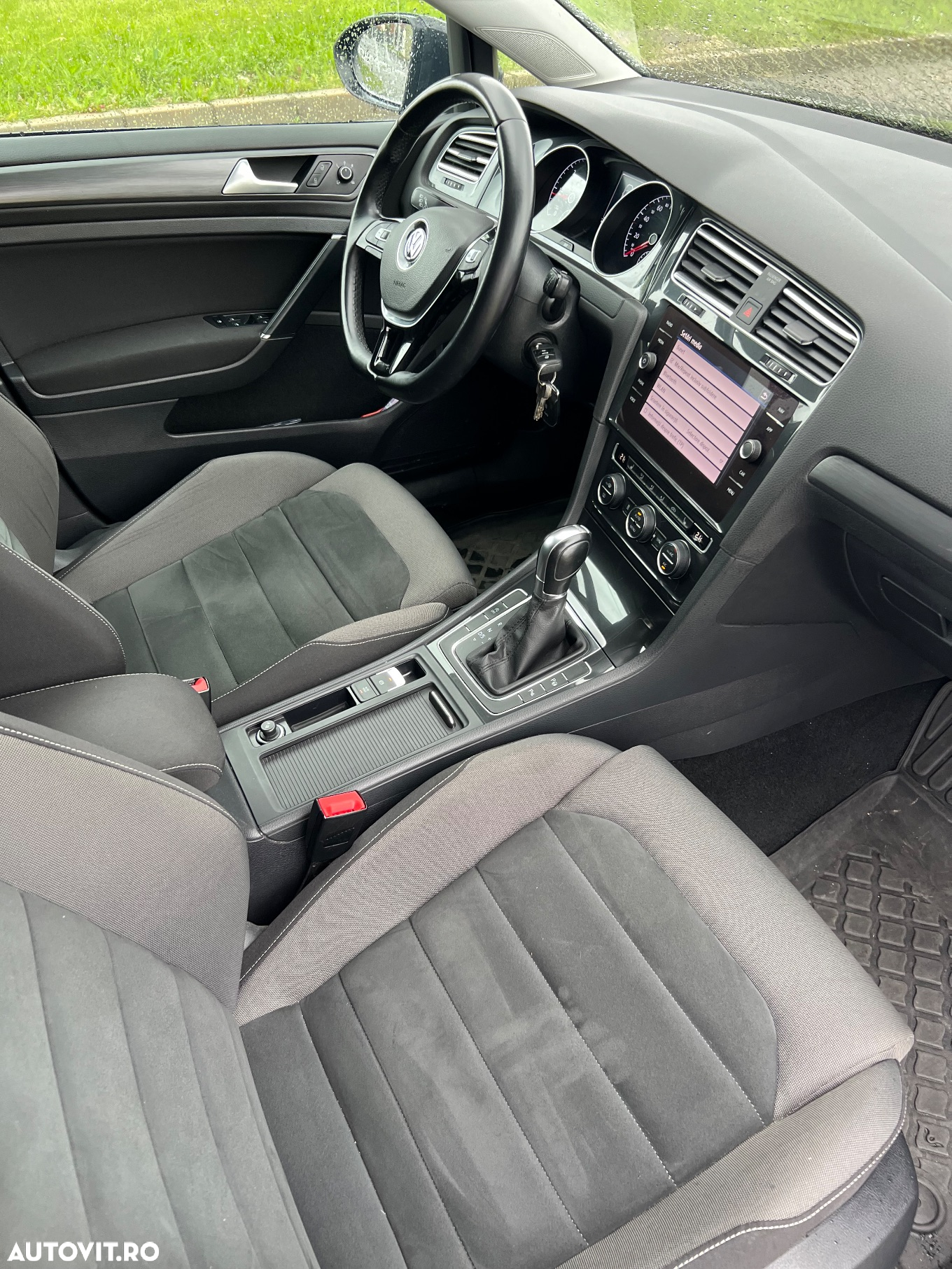 Volkswagen Golf 1.6 TDI DSG Comfortline - 5