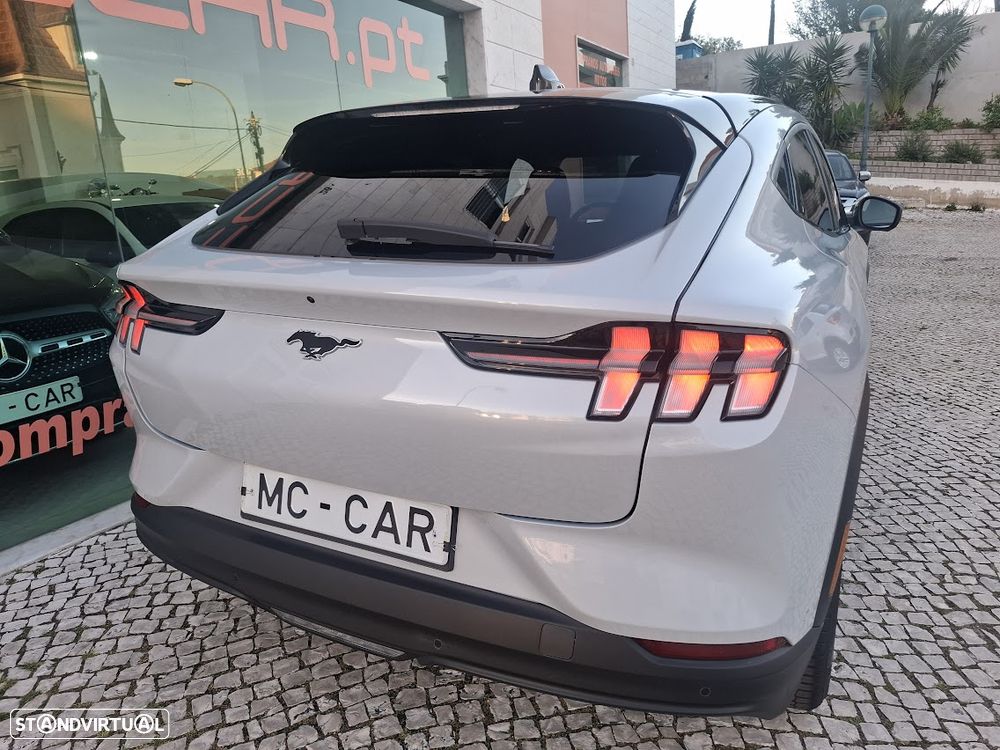 Ford Mustang Mach-E Premium - 49