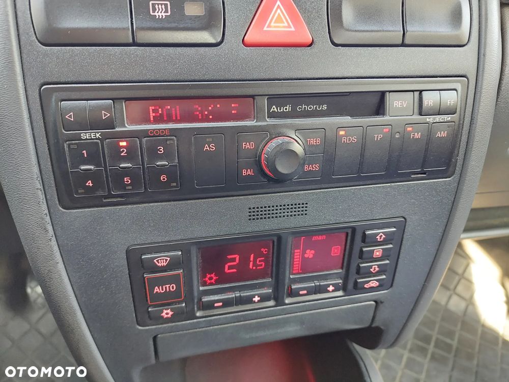 Audi A3 3-drzwiowe 1.9 TDI Ambiente - 12