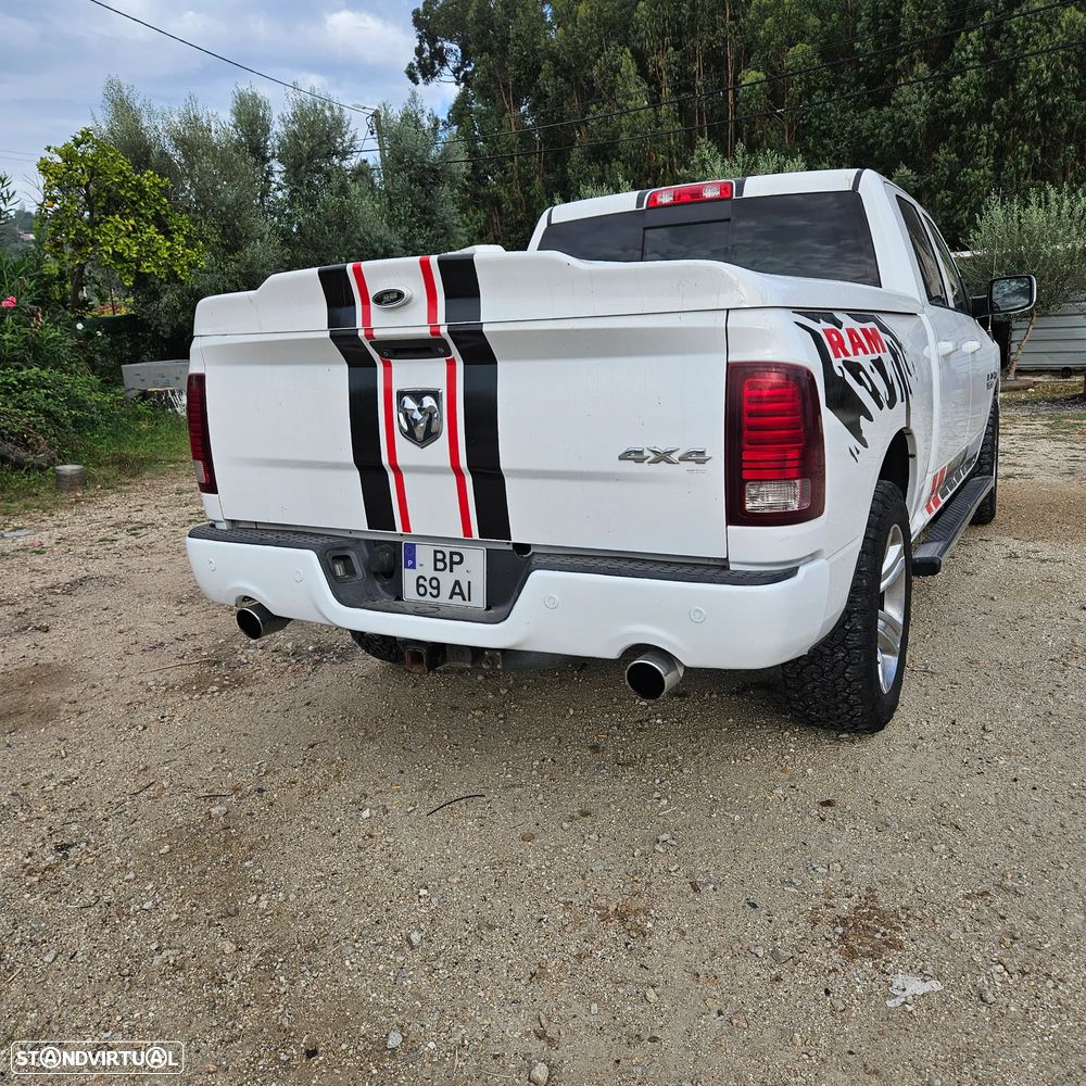Dodge RAM - 4