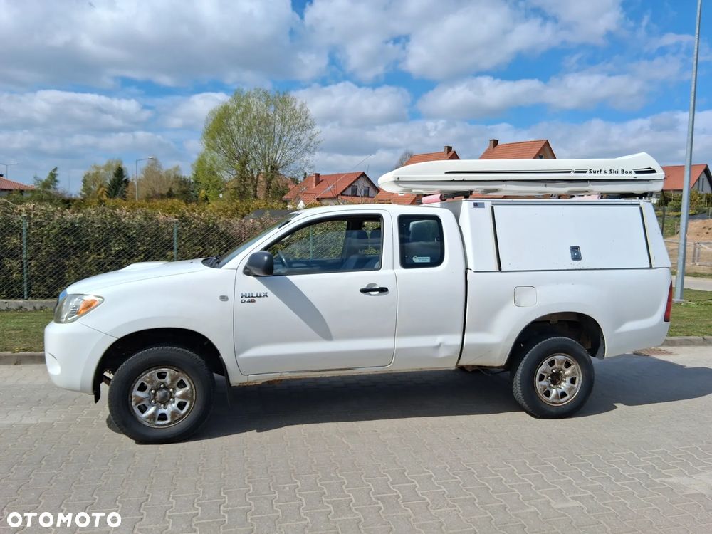 Toyota Hilux 2.5 D-4D DLX - 3