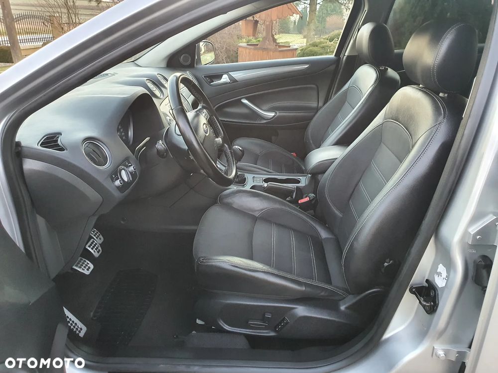 Ford Mondeo 2.0 TDCi Titanium X - 17