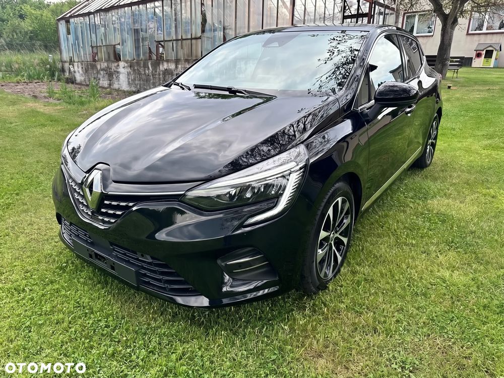 Renault Clio - 10