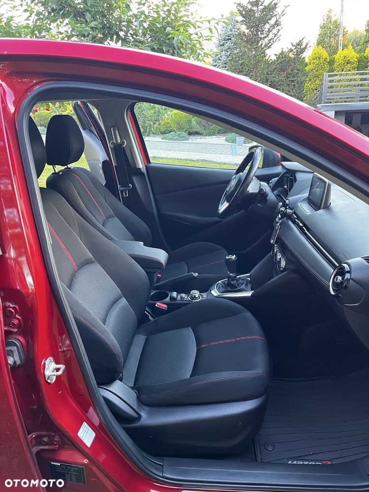 Mazda 2 - 6