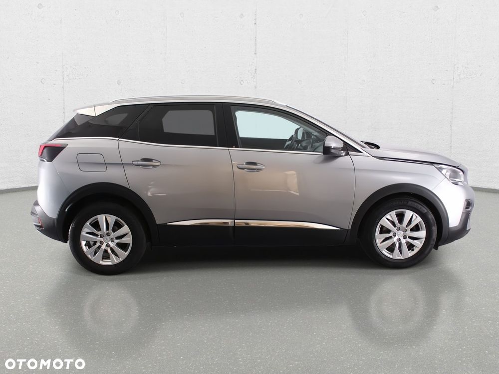 Peugeot 3008 1.6 BlueHDi Allure S&S EAT6 - 7