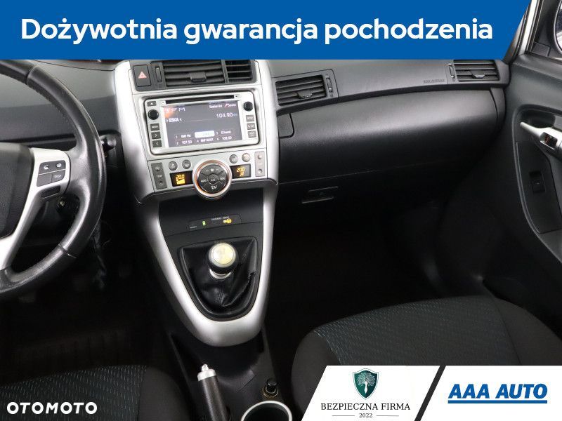 Toyota Verso - 10