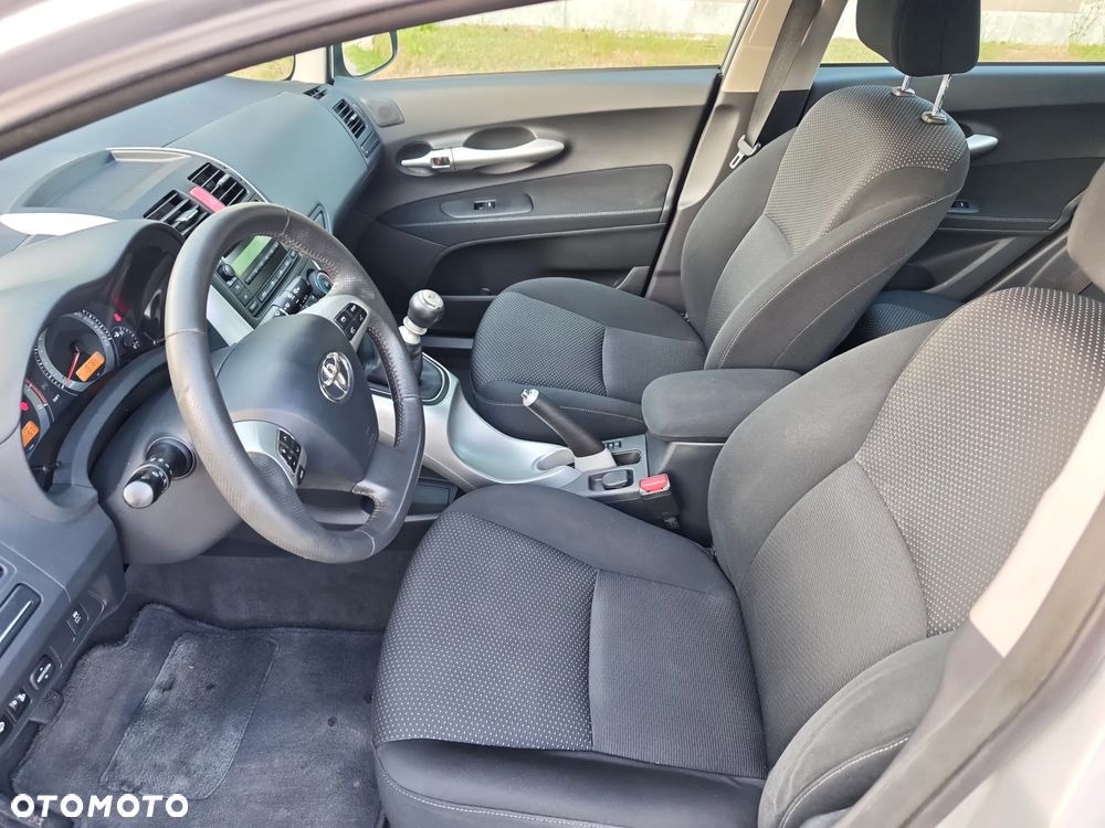 Toyota Auris 1.6 Valvematic Life - 15