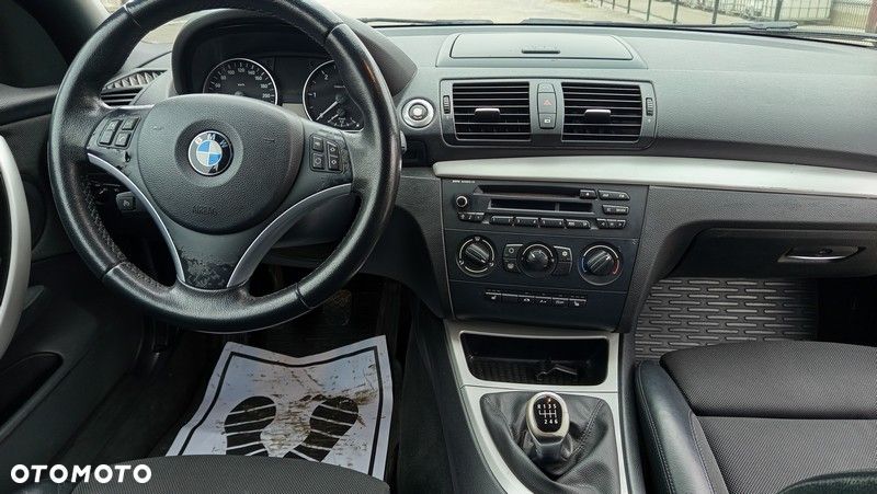 BMW Seria 1 118d DPF - 26