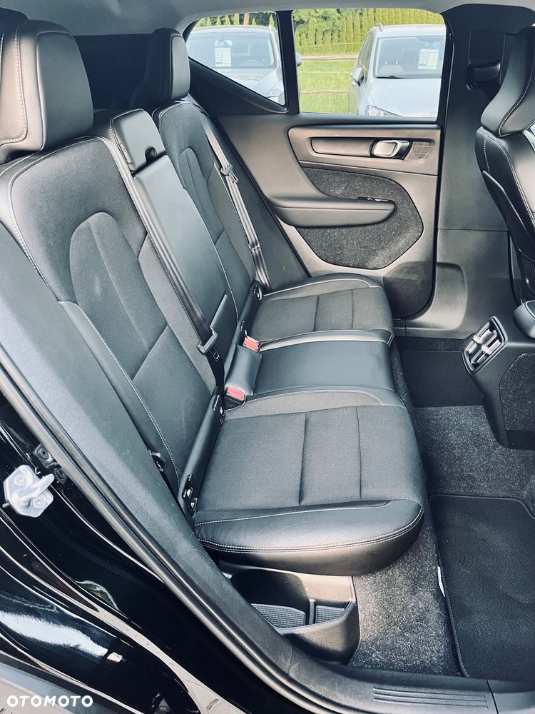Volvo XC 40 - 22