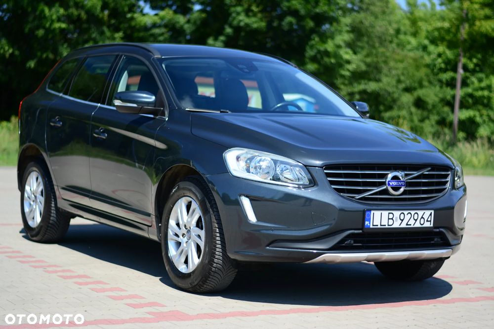 Volvo XC 60 D4 Drive-E R-Design Momentum - 4
