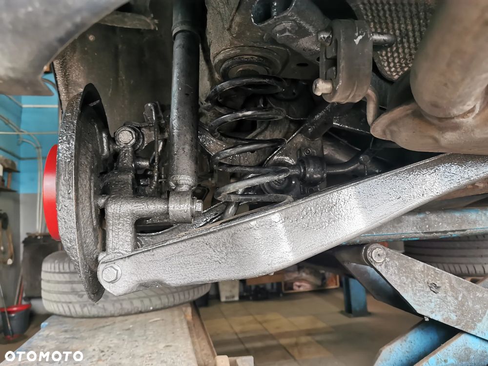 Audi A3 3-drzwiowe 2.0 TDI Attraction DSG - 8