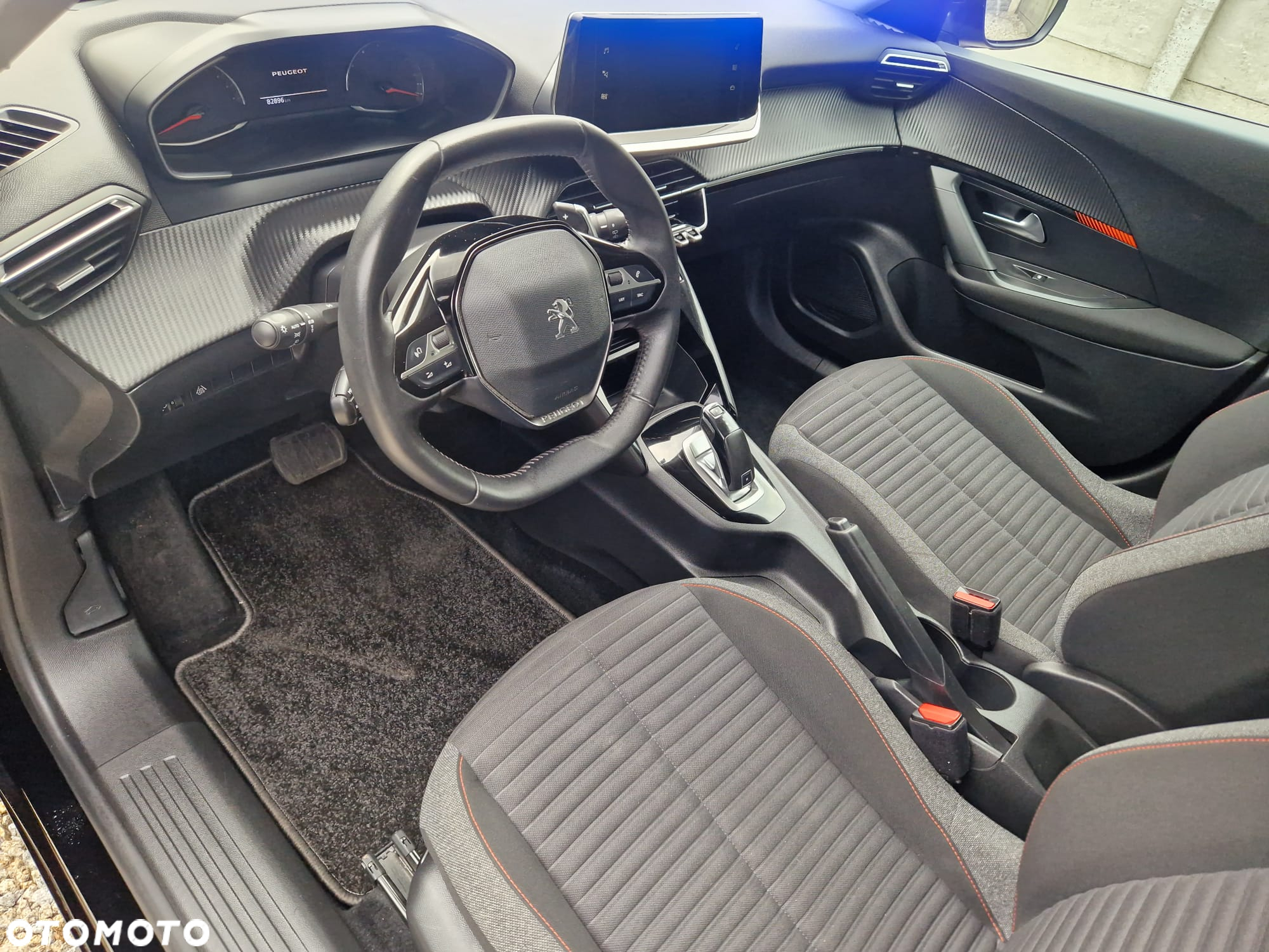 Peugeot 2008 - 14