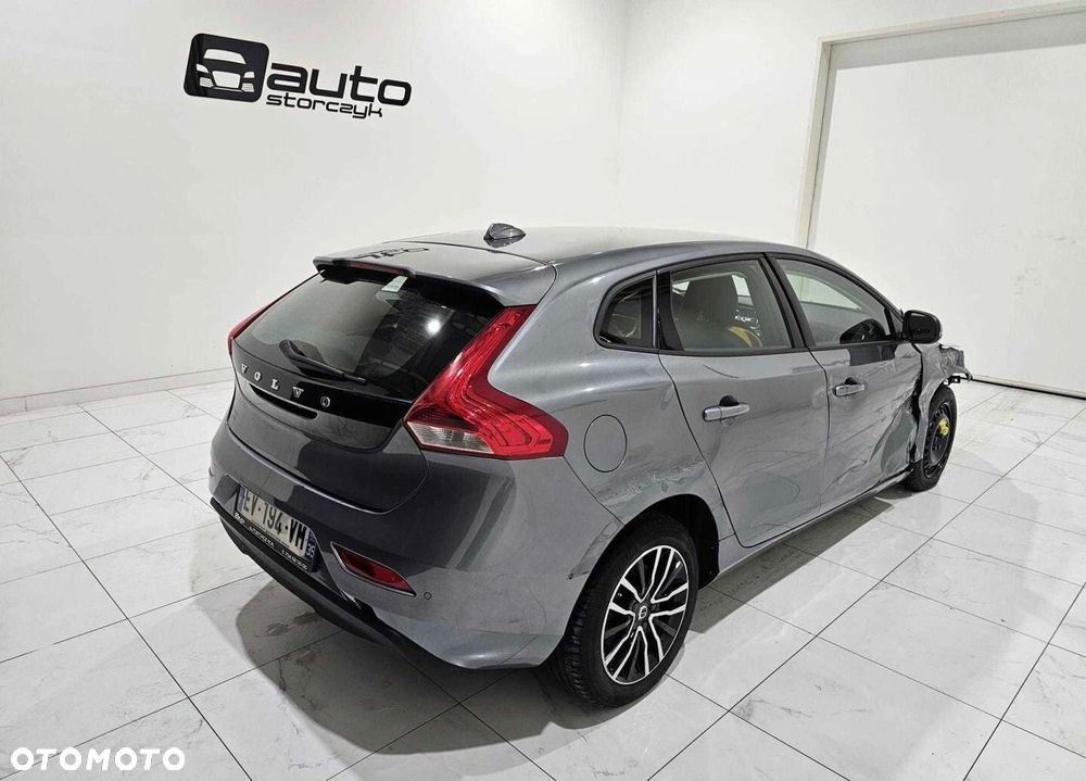 Volvo V40 - 4