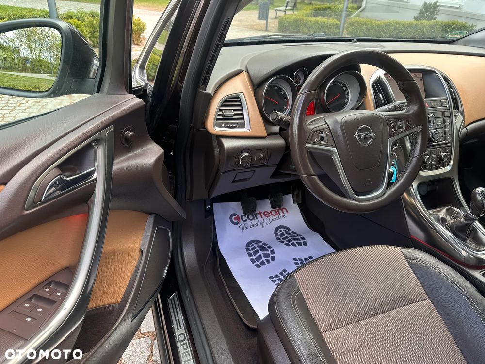 Opel Astra 2.0 CDTI Exklusiv - 19