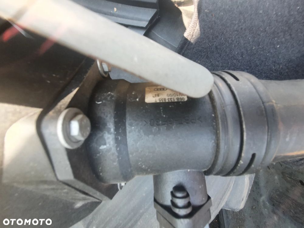 Audi A4 B5 lift 1.8 Przepływomierz - 1