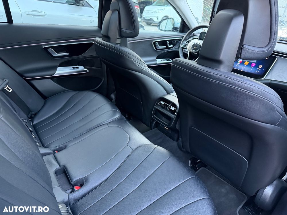 Mercedes-Benz E - 10