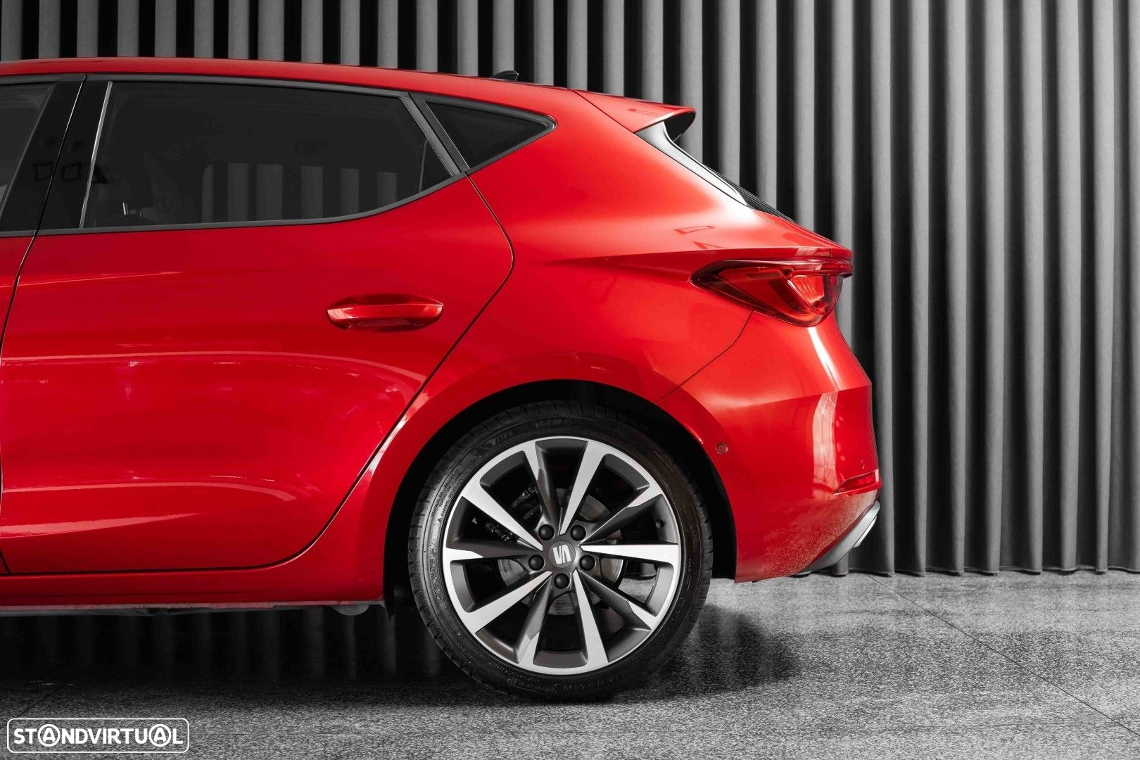 SEAT Leon 1.5 eTSI FR DSG - 9