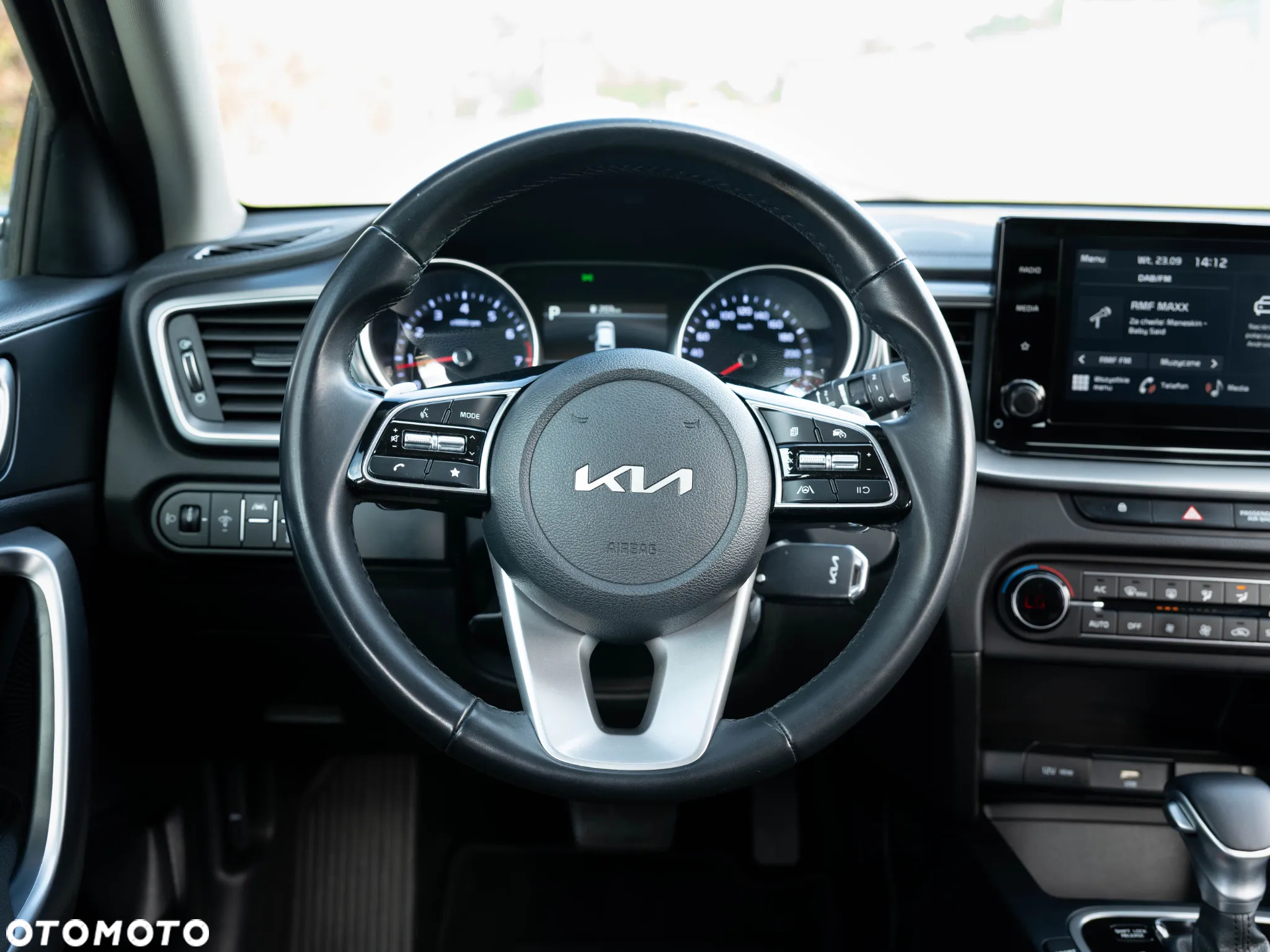 Kia Ceed 1.5 T-GDI M DCT - 24