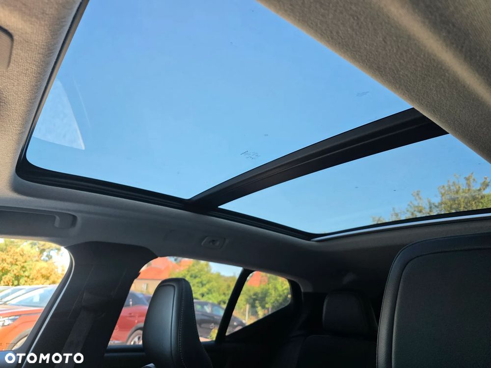 Volvo XC 40 D3 SCR Momentum - 18