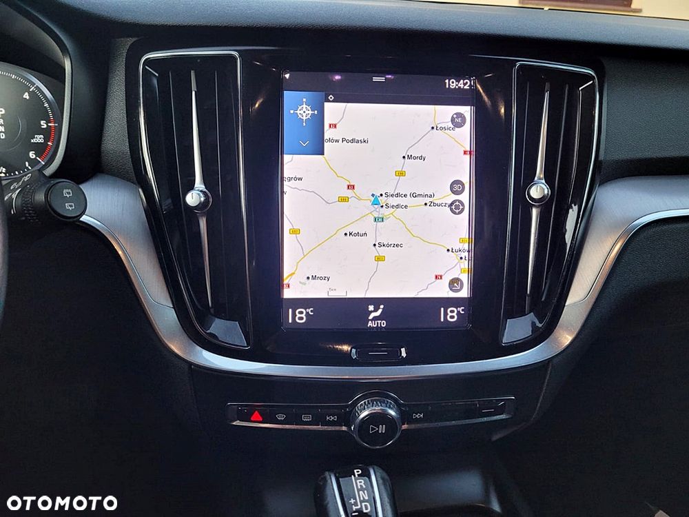 Volvo V60 D3 Geartronic Momentum Pro - 12