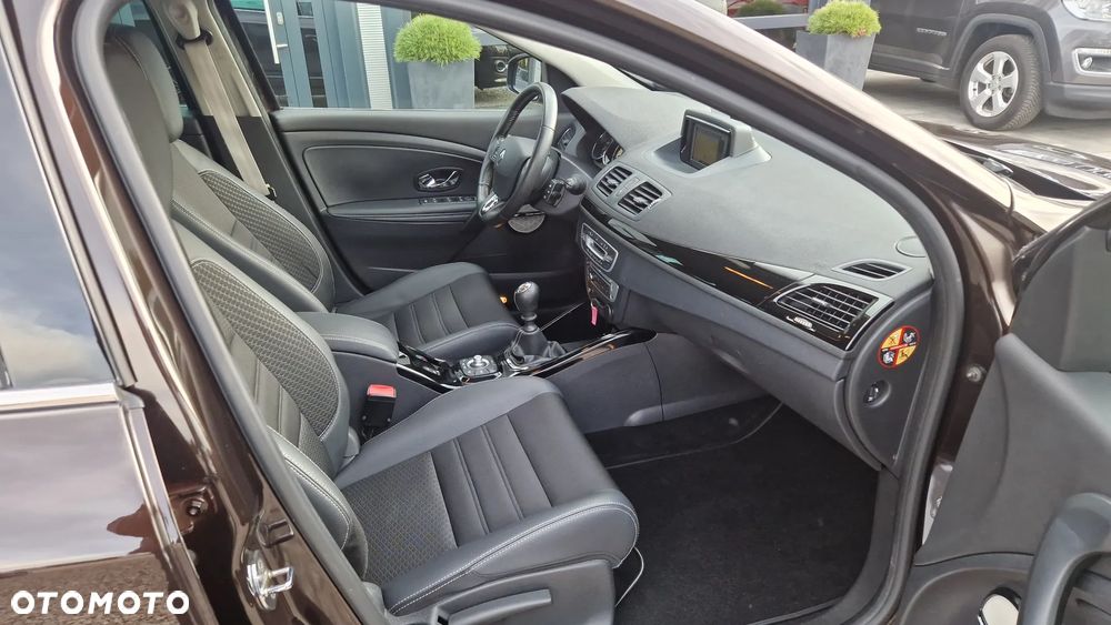 Renault Megane ENERGY TCe 130 BOSE EDITION - 9