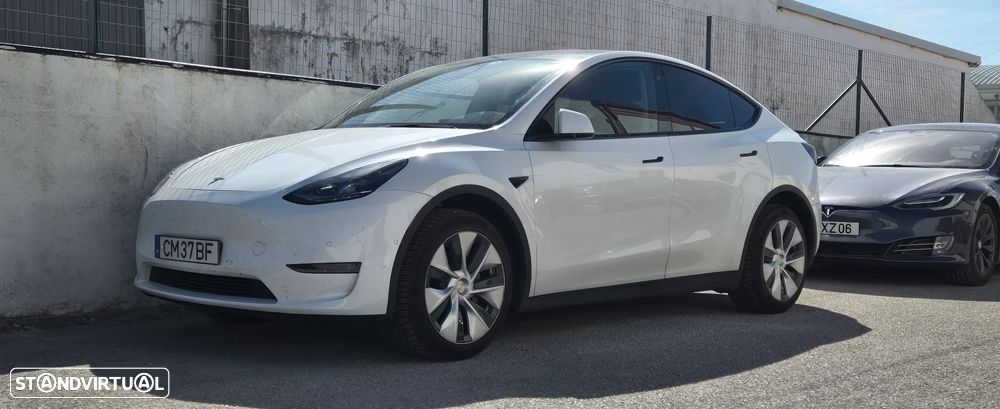 Tesla Model Y Long Range Dual Motor AWD - 7