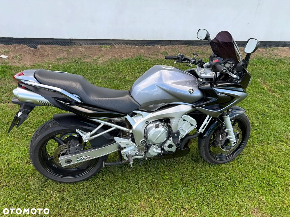 Yamaha FZ6 - 3