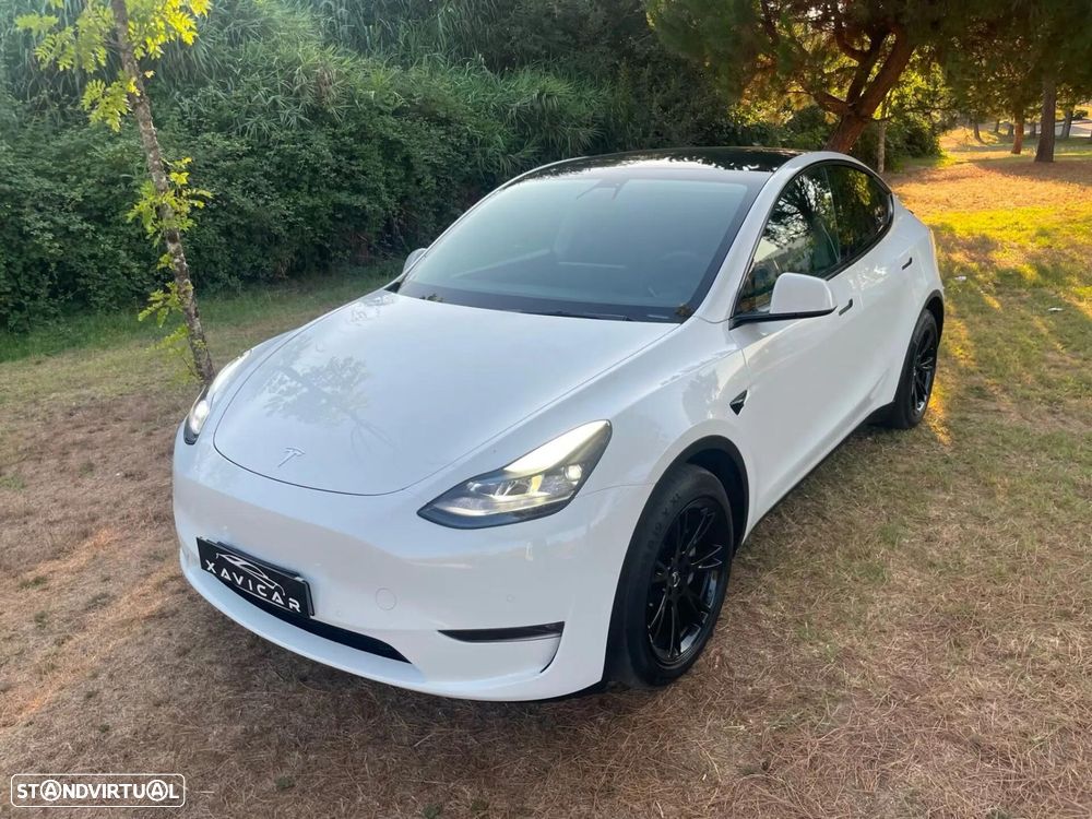 Tesla Model Y Long Range Dual Motor AWD - 1
