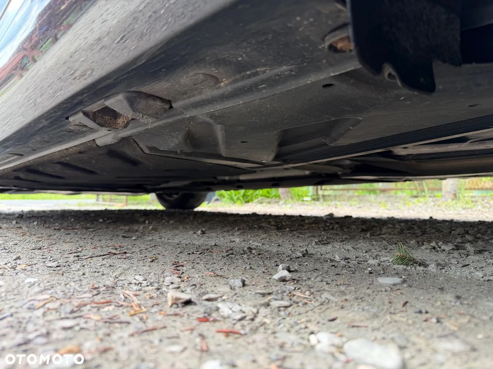 Mercedes-Benz Klasa A 180 d BlueEFFICIENCY Edition Style - 14