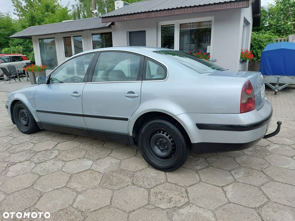 Volkswagen Passat - 5