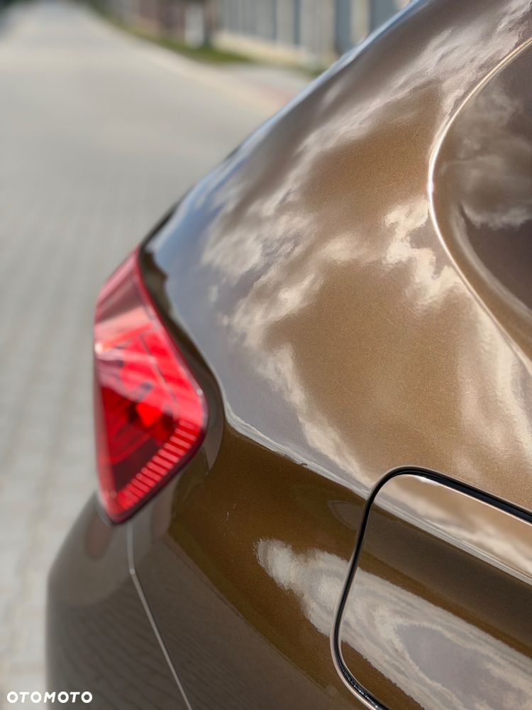 BMW X1 xDrive18d - 12