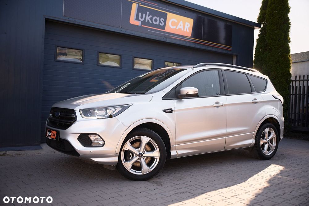 Ford Kuga - 36