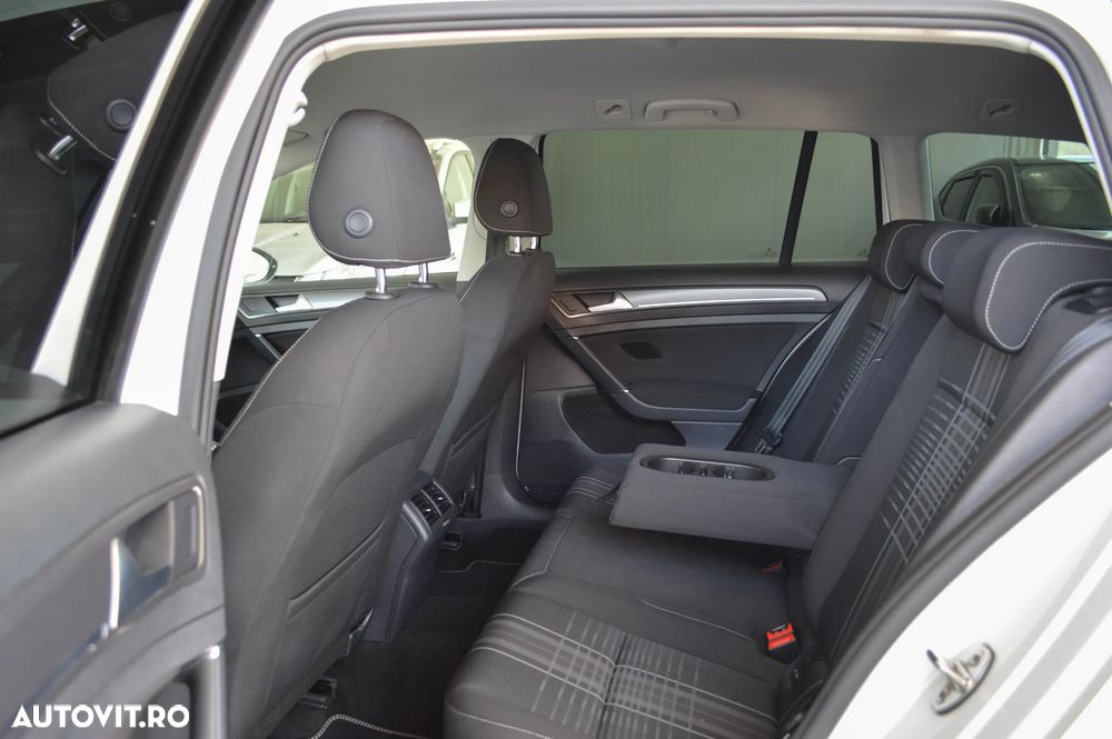 Volkswagen Golf 1.6 TDI DSG BMT Highline - 26